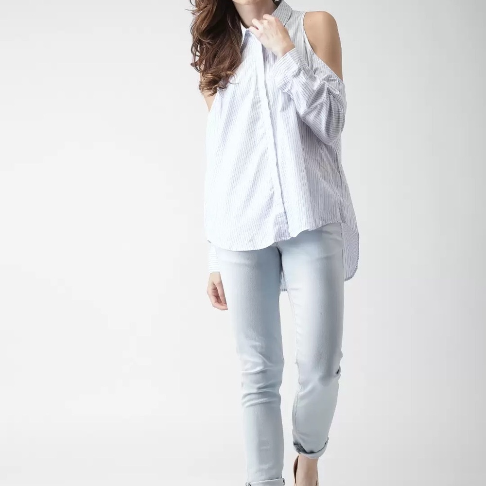 Open shoulder collared top - Picture 4 of 9